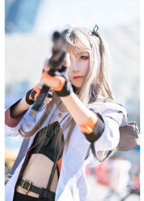 欧美学院风中性女装_蓝光高清在线